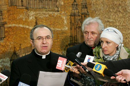 Kloch: papież nie zmienił decyzji, tylko przyjął rezygnację Wielgusa