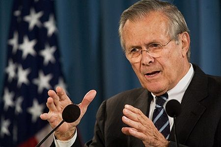 Rumsfeld przed rezygnacją proponował zmiany strategii w Iraku