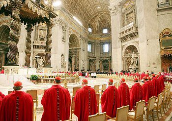 Kardynałowie modlili się przy grobie Papieża