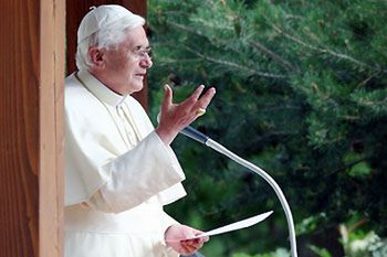 Benedykt XVI potępił ostatnie zamachy terrorystyczne