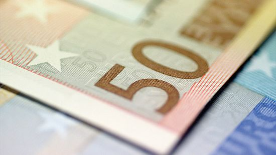 "Trzeba dekady, by uzdrowić finanse UE"