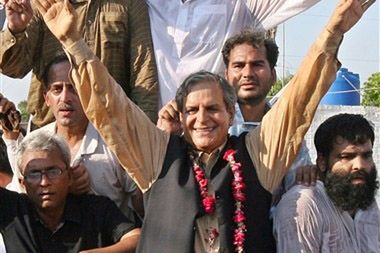 Lider pakistańskiej opozycji wyszedł z więzienia