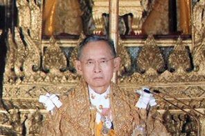 Król Tajlandii ułaskawił Szwajcara skazanego za obrazę majestatu