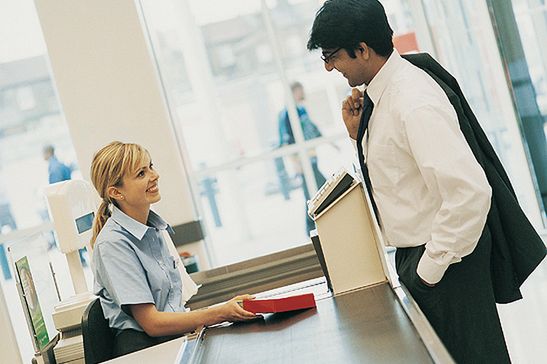 Polacy są zamożniejsi - zarabia na tym urząd skarbowy