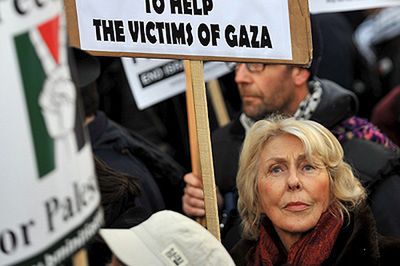 Demonstranci w Londynie: BBC wstyd, uwolnić Palestynę!