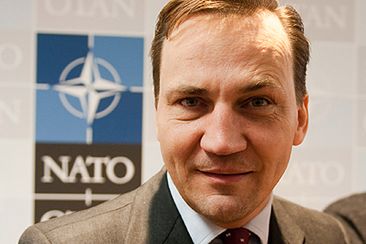 Premier: nie zgłaszamy Sikorskiego na sekretarza NATO
