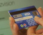 Karta płatnicza z ekranem i klawiaturą - Visa CodeSure
