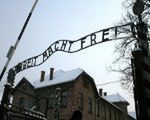 Kradzież w Auschwitz w SMS-ach, MMS-ach i komunikatorach