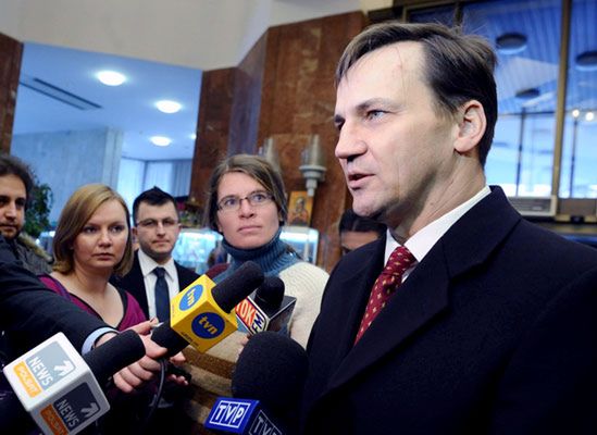 "Sikorski jest niebezpieczny dla państwa i dla PO"