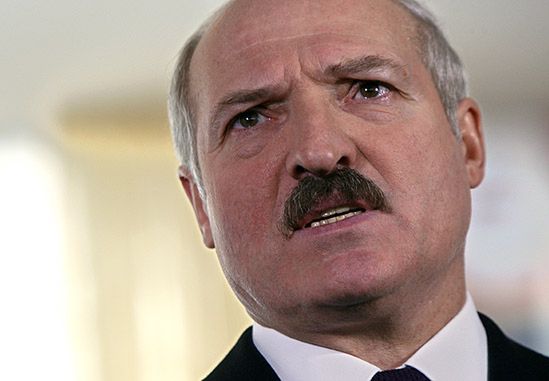 Łukaszenka: tak walnę z zaskoczenia, że nie zdążą uciec