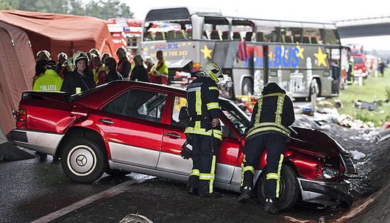 Sprawcą wypadku autokaru była policjantka