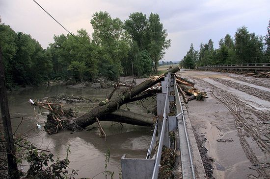 "Pomoc państwa obejmuje tylko powodzian z maja i czerwca"