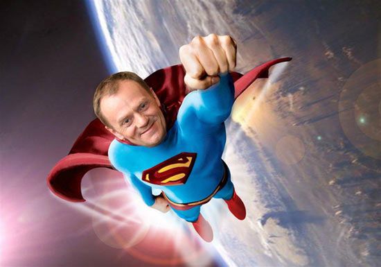 Donald Tusk wszechmogący