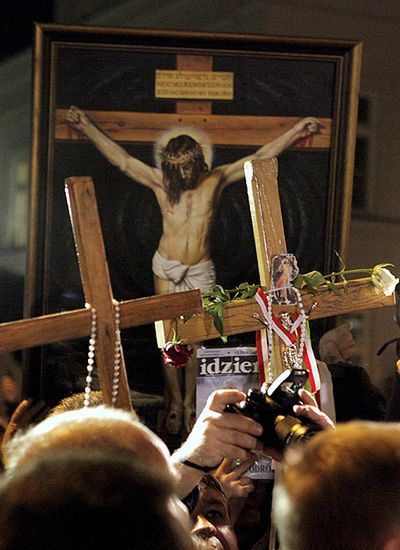 Postawią nowy krzyż przed Pałacem "w imię Chrystusa"?