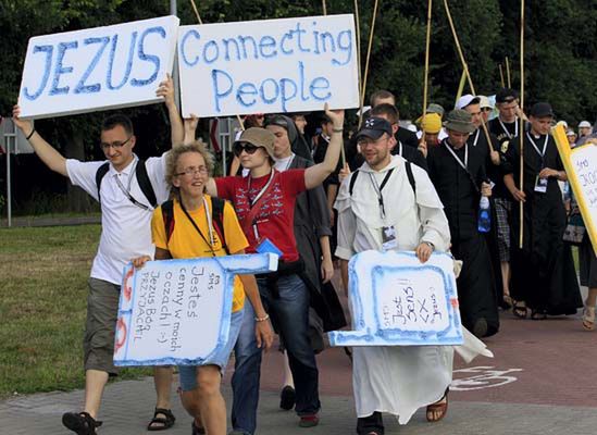 Biały krzyż stanął na woodstockowym polu