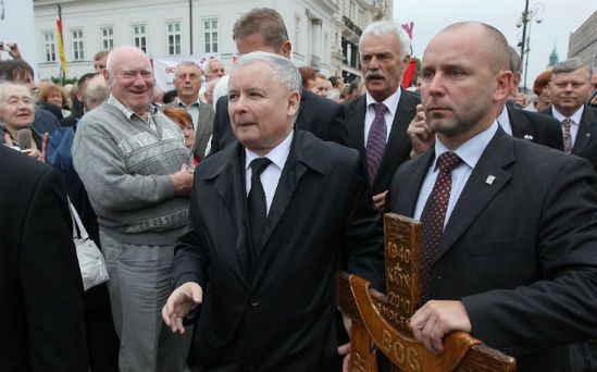 Krzyczeli "Jarosław", kiedy Kaczyński składał wieniec