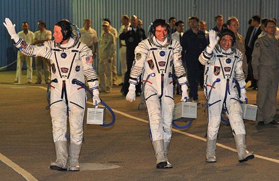 Kapsuła Sojuz dotarła na Międzynarodową Stację Kosmiczną