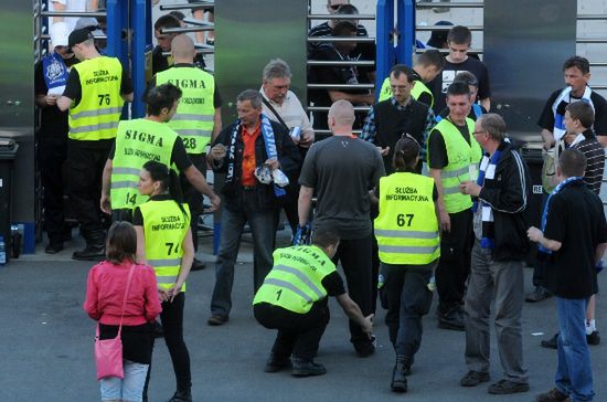 Polskie stadiony nieprędko będą bezpieczne