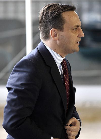 Sikorski: jedynie to możemy sobie zarzucić ws. tablicy