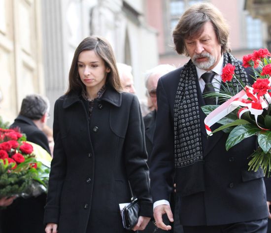 Marta Kaczyńska przy grobie rodziców