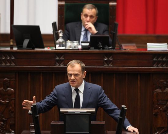 Premier Tusk odpowiada na zarzuty opozycji