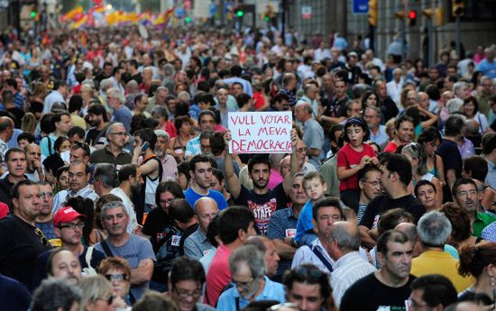 Tysiące osób protestują przeciwko reformie konstytucji