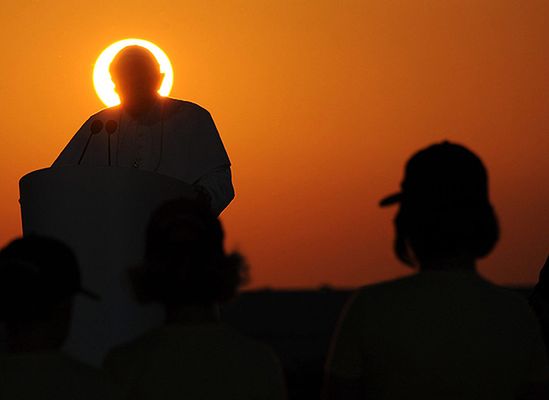 "Wizyta papieża była rozczarowaniem - pogłębi podziały"