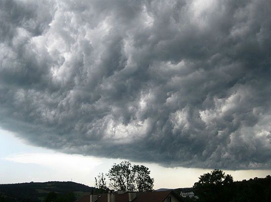 Synoptycy ostrzegają: wracają deszcze i burze