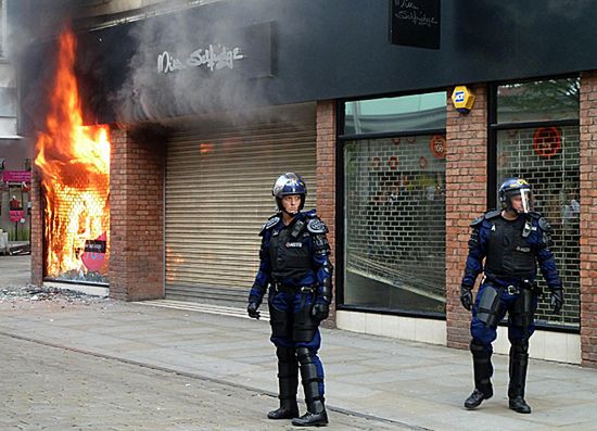 Zamieszki w Manchesterze najpoważniejsze od 30 lat