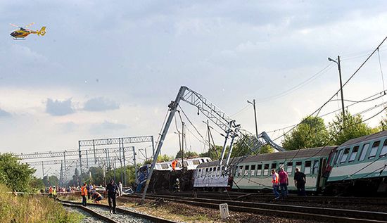 Wykolejony pociąg TLK - 70 osób w szpitalach