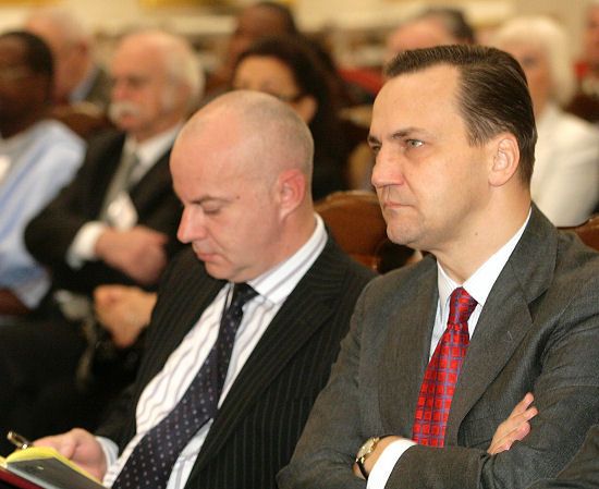 Sikorski spotkał się z konsulami honorowymi