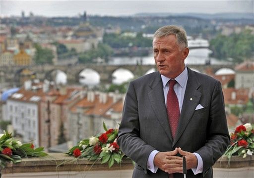 Czeski rząd obalony; "to osłabi przewodnictwo w UE"