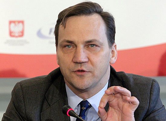 Sikorski: Polacy opuszczą Afganistan do 2014 roku