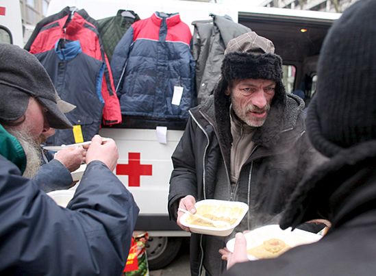 Oszukani Polacy: mieszkamy w slumsach, głodujemy