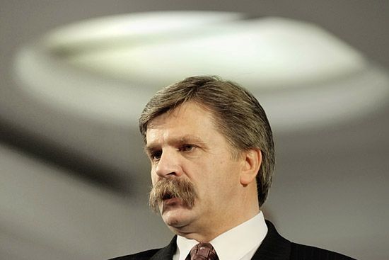 Prezydium Sejmu broni Niesiołowskiego, Putra obrażony
