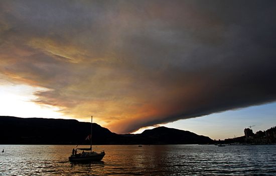 Groźne pożary lasów w Kanadzie; ewakuowano 17 tys. osób