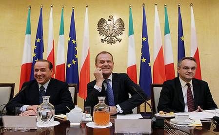 Tusk nie odpuszcza. Przyjmiemy euro w 2012 r.