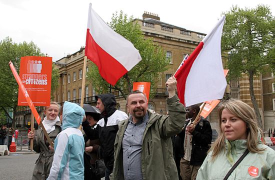 Polacy mieszkający za granicą zapominają polskiego