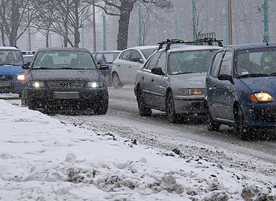 Synoptycy ostrzegają: zawieje i zamiecie w całej Polsce