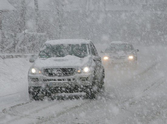 Znów będzie chaos na drogach - zamiecie i zawieje śnieżne