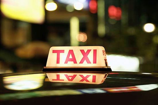 Koniec z tanimi taksówkami - znikną z miejskich ulic