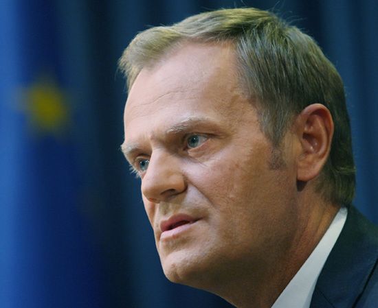 Tusk pomógł Komorowskiemu zwiększyć poparcie?