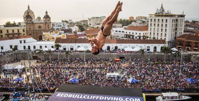 Red Bull Cliff Diving - Gary Hunt podbija Kolumbię