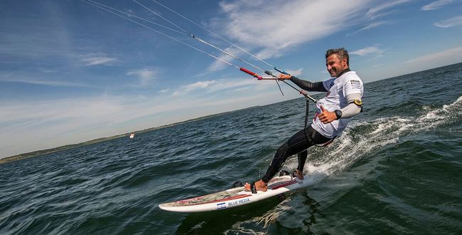 Ile kosztuje pasja? Kitesurfing