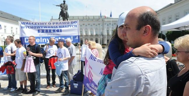 Polski ojciec walczy o dziecko. I zwykle przegrywa