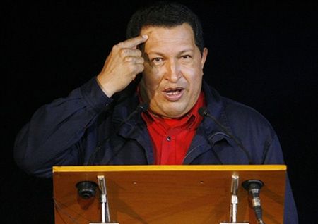 Chavez grozi wstrzymaniem eksportu ropy do USA