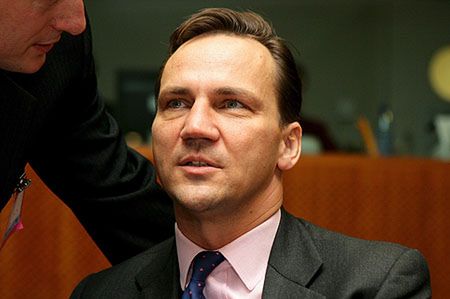 Sikorski interweniował u Murdocha ws. żartu o Polakach