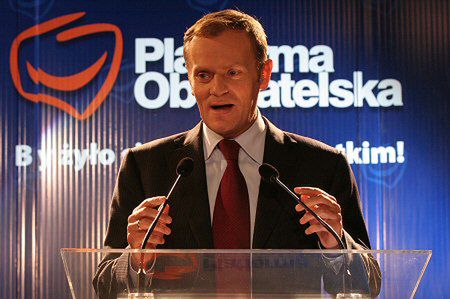 Tusk: PO-LiD lub PO-PiS zmarnują życie Polaków