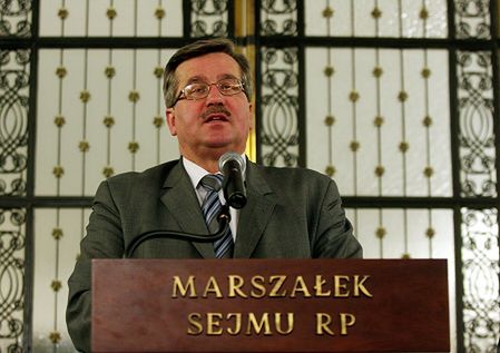 Komorowski: będę starał się minimalizować własną ochronę