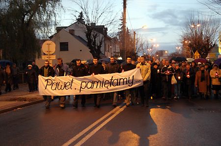 Marsz milczenia w Lubartowie w proteście przeciwko przemocy